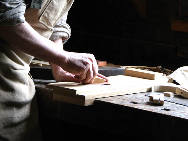 Nuestra <strong>carpintería de madera en  Zarza de Montánchez</strong> es una empresa de <strong>herencia familiar</strong>, por lo que  contamos con gran <strong>experiencia </strong>en la profesión.